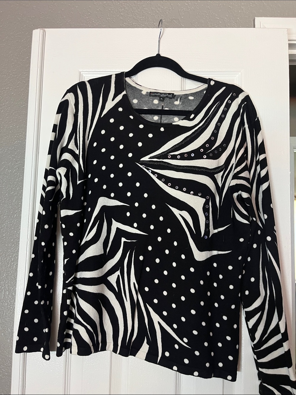 Pierri New York Black and White Mixed Print Long-Sleeve Top